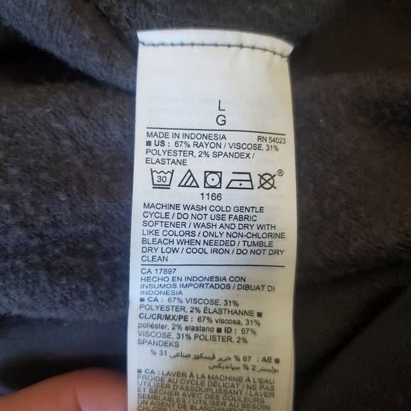 Old Navy Joggers - Picture 6 of 6